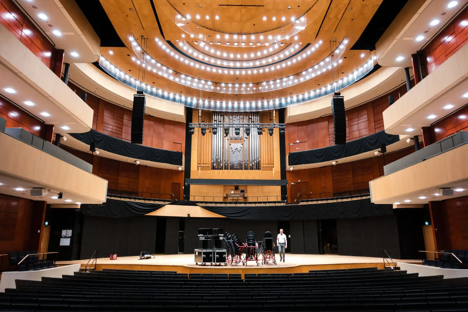 Theater & Live-Entertainment